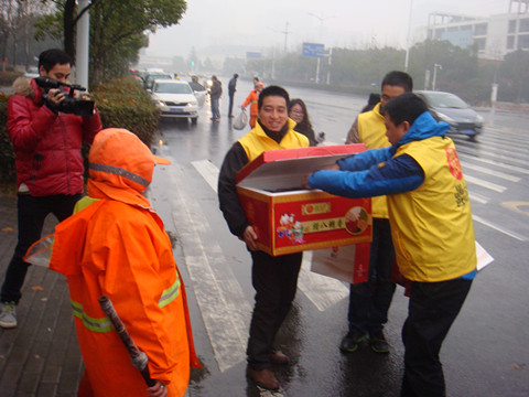 �������ս�����̳- ��Ȩ���Ĳ��˵�����