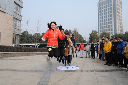 �������ս�����̳- ��Ȩ���Ĳ��˵�����