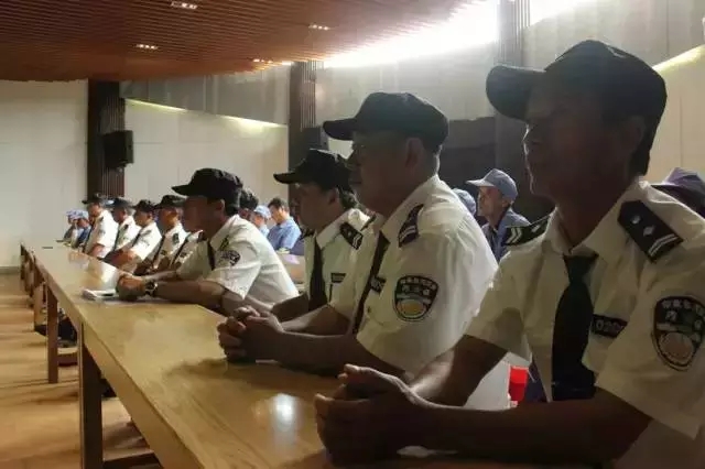 �������ս�����̳- ��Ȩ���Ĳ��˵�����