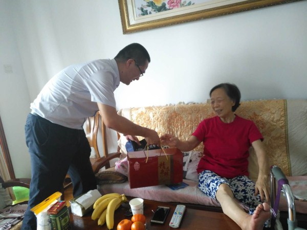 IMG_0053_.jpg IMG_0053_.jpg