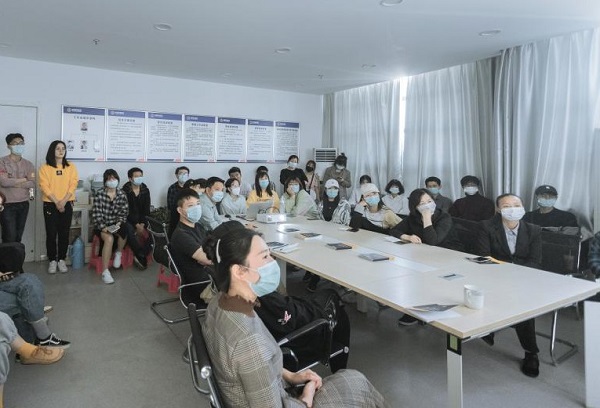 �������ս�����̳- ��Ȩ���Ĳ��˵�����