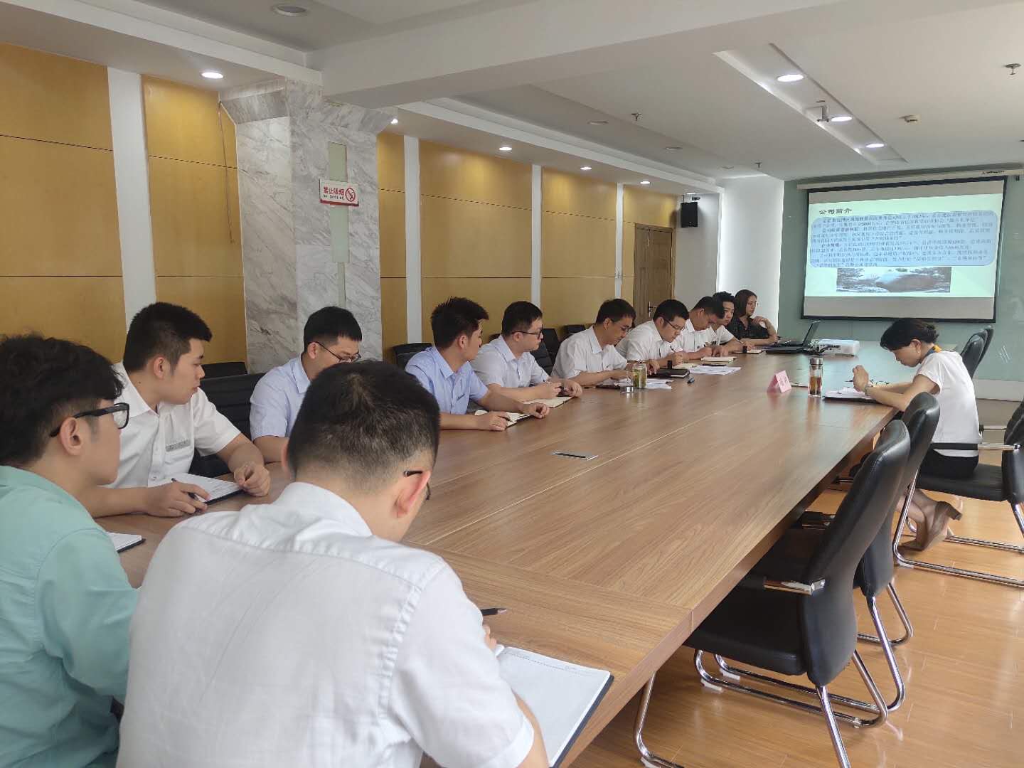 �������ս�����̳- ��Ȩ���Ĳ��˵�����