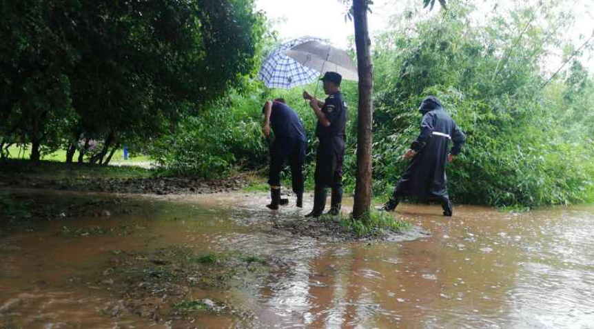 �������ս�����̳- ��Ȩ���Ĳ��˵�����