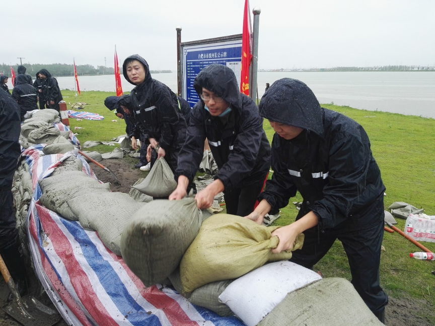 �������ս�����̳- ��Ȩ���Ĳ��˵�����