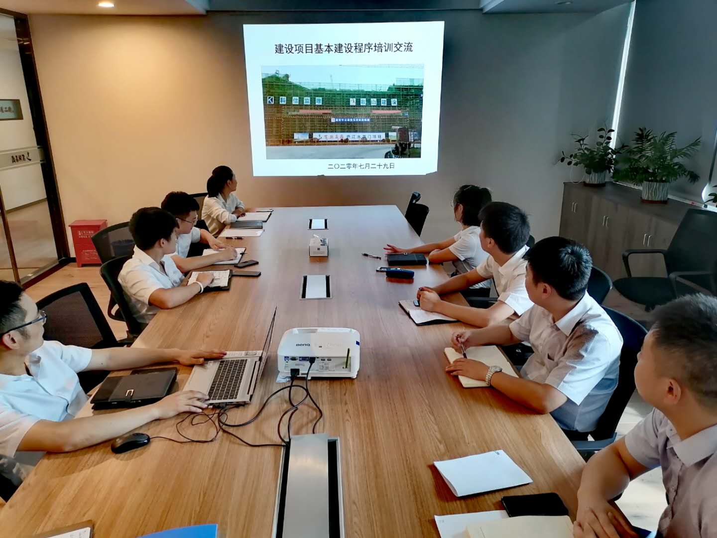 �������ս�����̳- ��Ȩ���Ĳ��˵�����