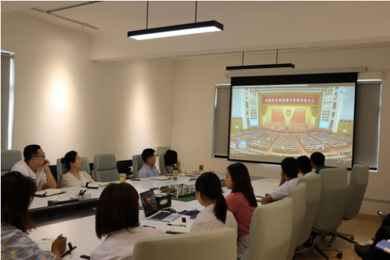 �������ս�����̳- ��Ȩ���Ĳ��˵�����