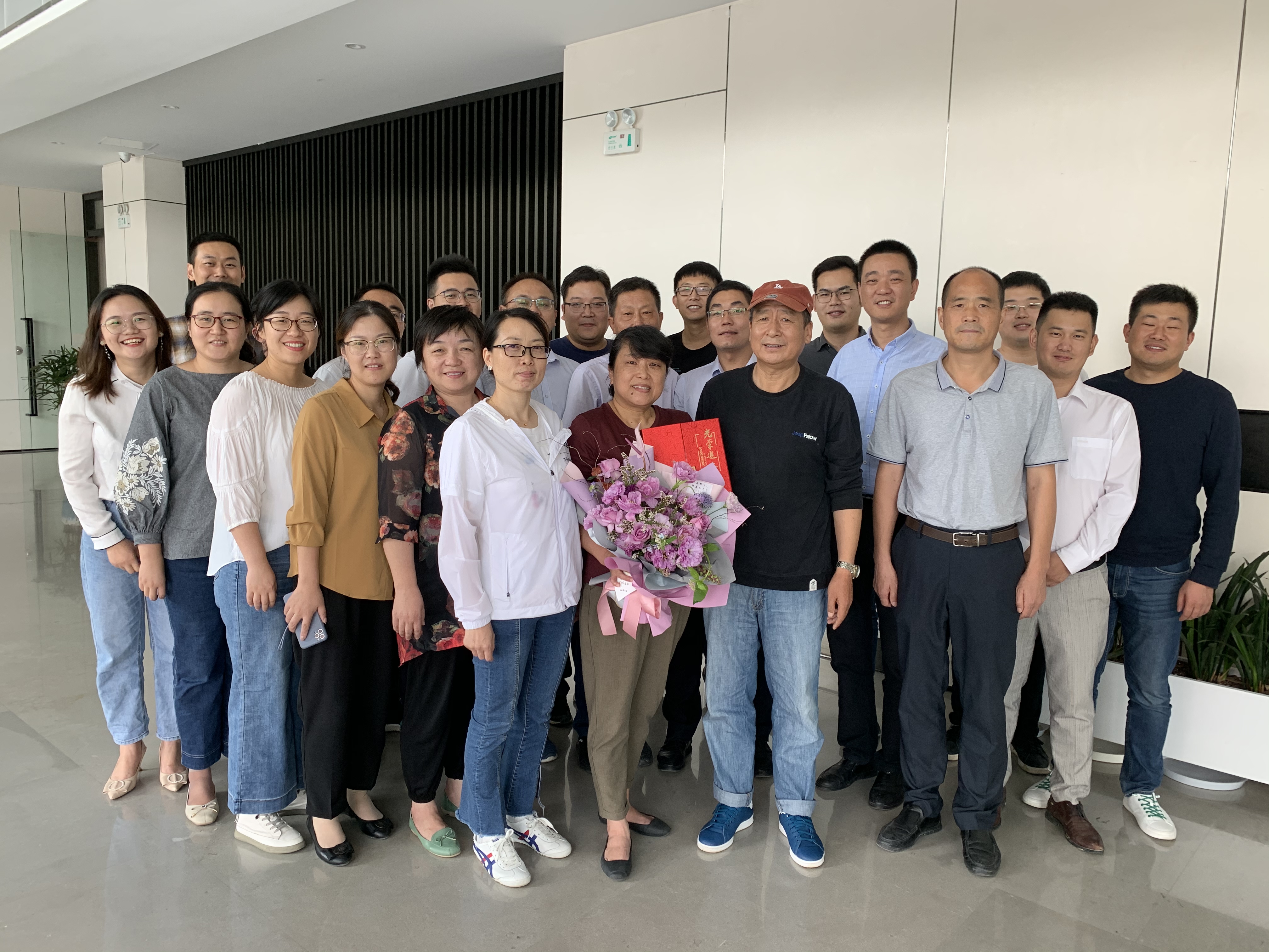 �������ս�����̳- ��Ȩ���Ĳ��˵�����