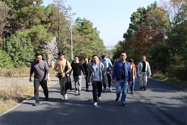 �������ս�����̳- ��Ȩ���Ĳ��˵�����