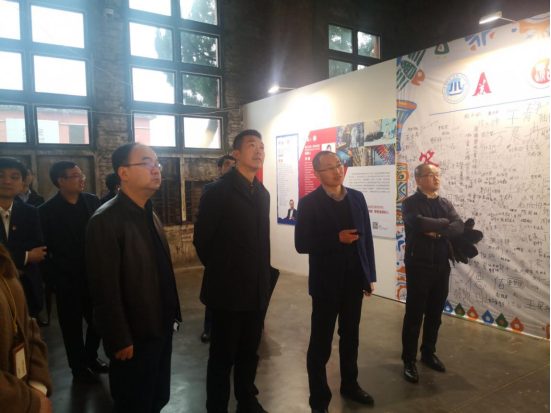 �������ս�����̳- ��Ȩ���Ĳ��˵�����