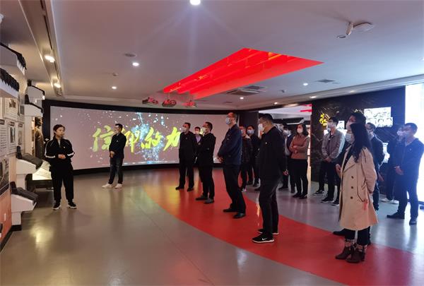 �������ս�����̳- ��Ȩ���Ĳ��˵�����