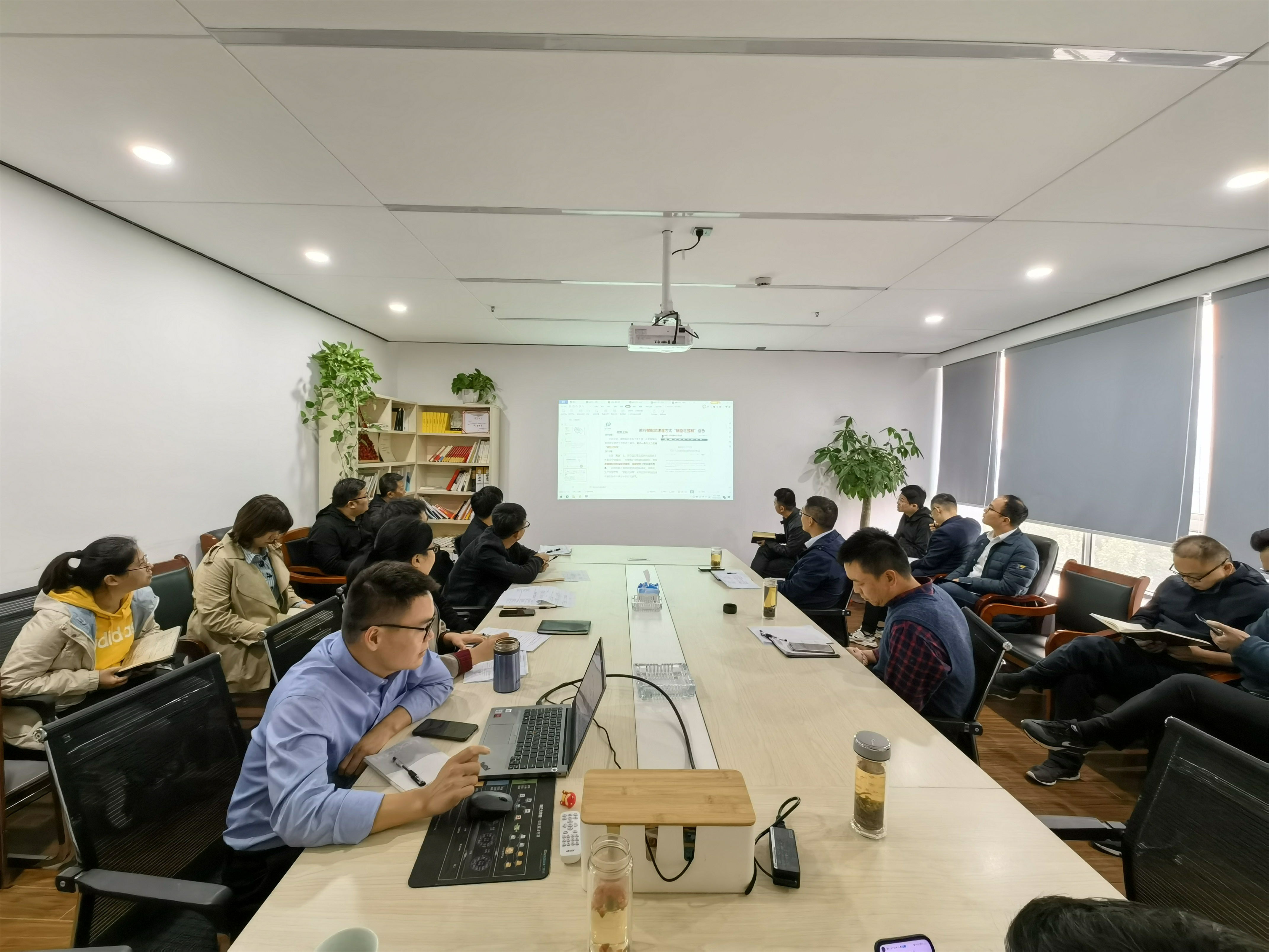 �������ս�����̳- ��Ȩ���Ĳ��˵�����