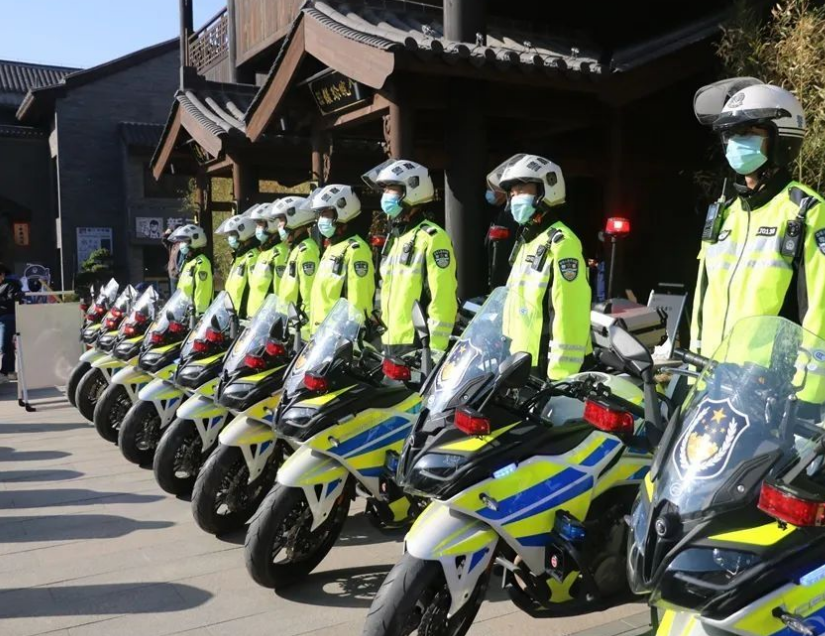 �������ս�����̳- ��Ȩ���Ĳ��˵�����