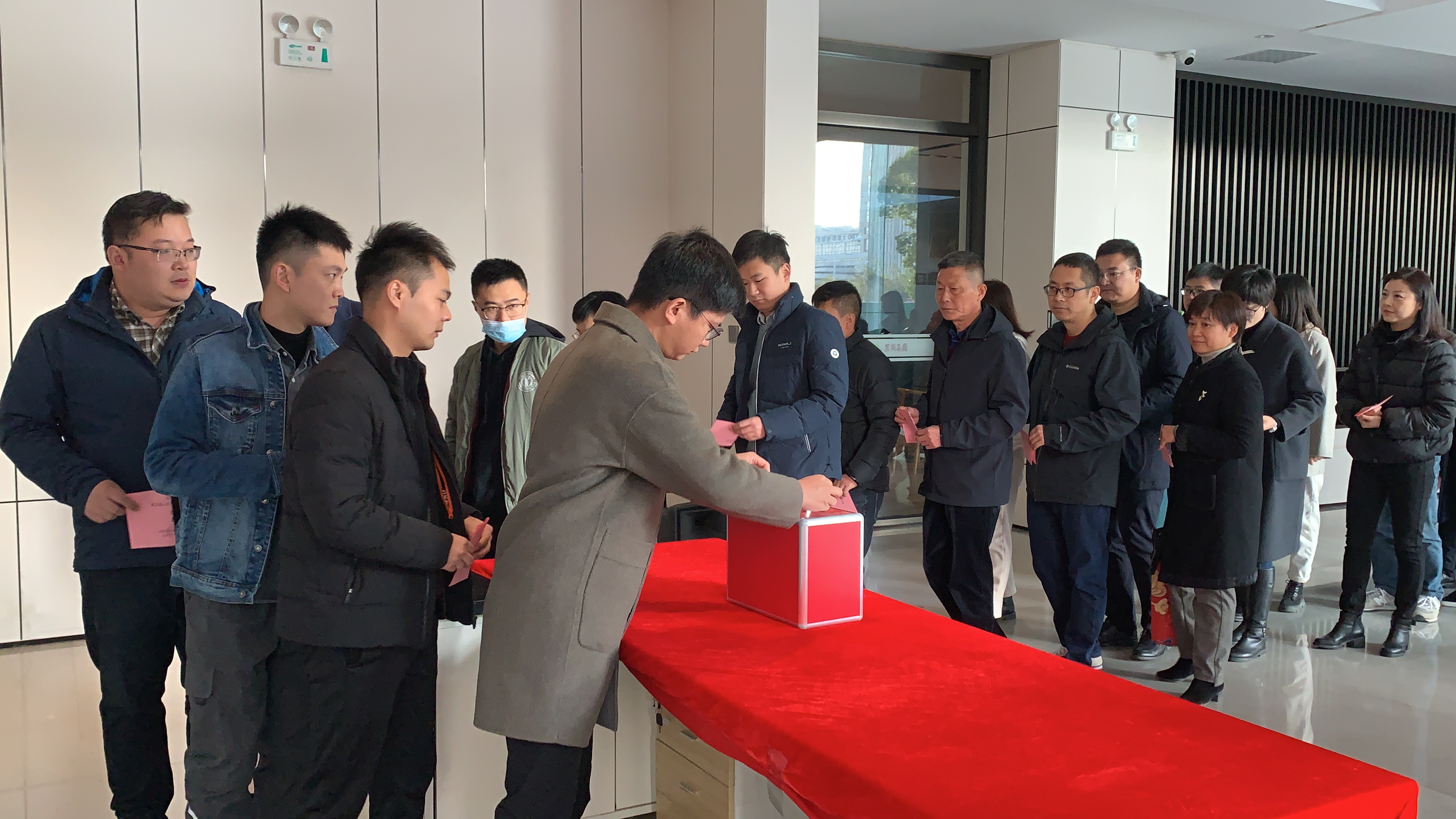 �������ս�����̳- ��Ȩ���Ĳ��˵�����