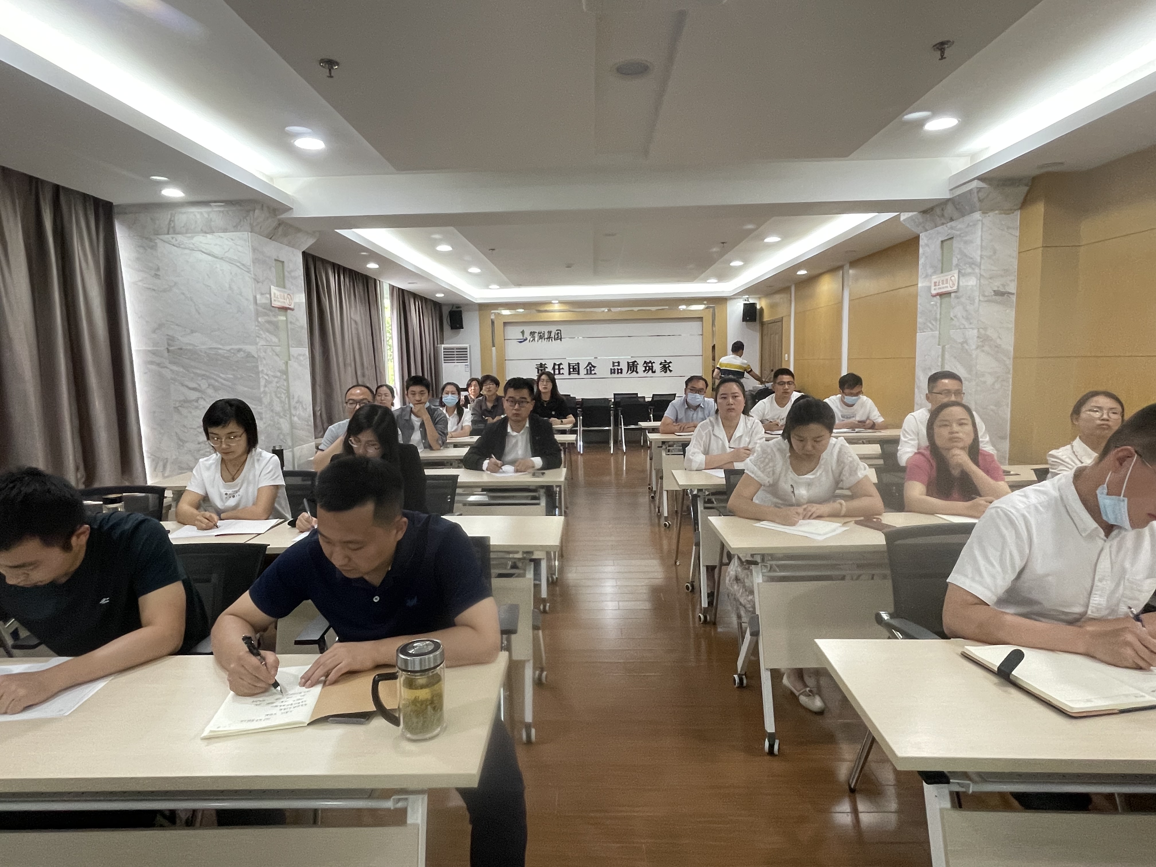 �������ս�����̳- ��Ȩ���Ĳ��˵�����