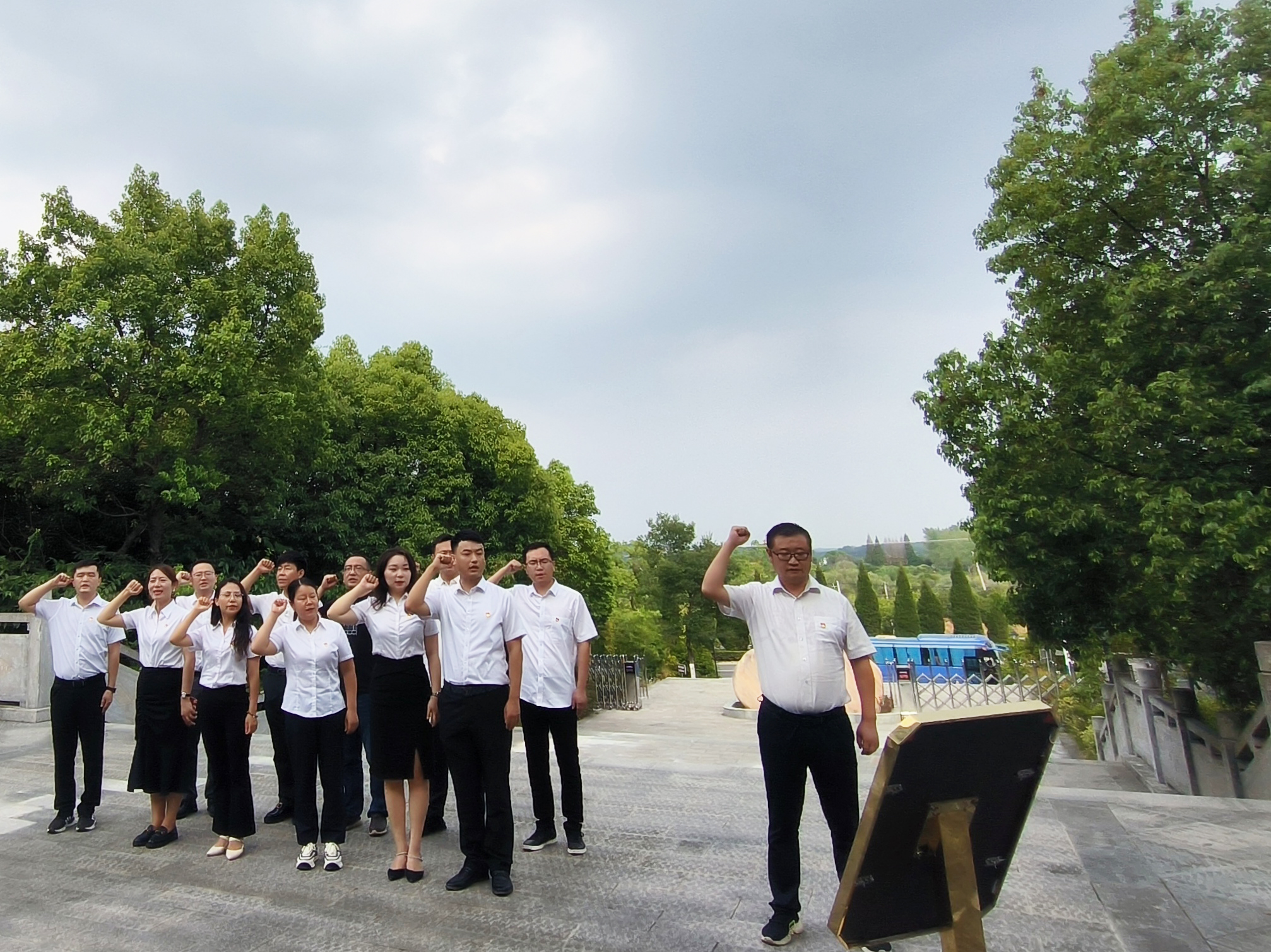 �������ս�����̳- ��Ȩ���Ĳ��˵�����