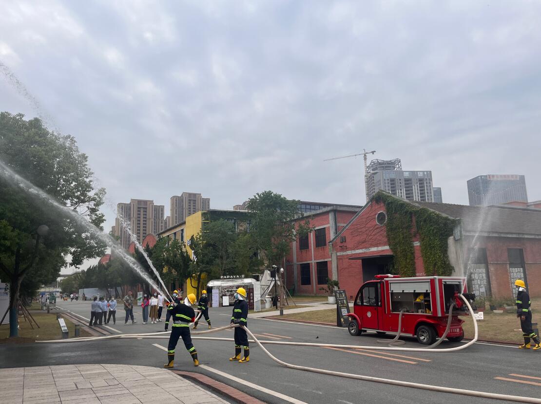 �������ս�����̳- ��Ȩ���Ĳ��˵�����