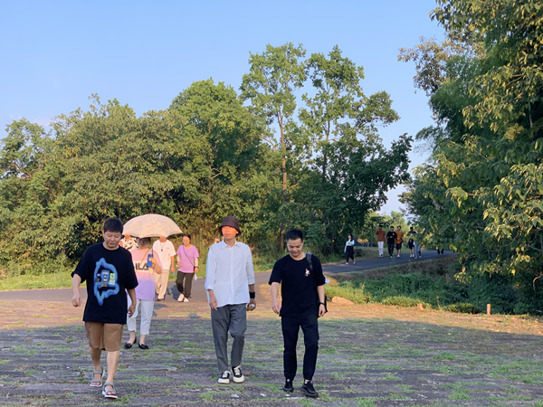 �������ս�����̳- ��Ȩ���Ĳ��˵�����