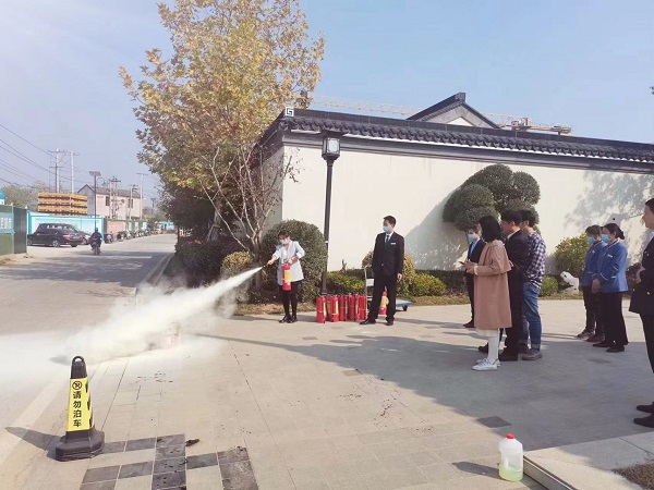 �������ս�����̳- ��Ȩ���Ĳ��˵�����