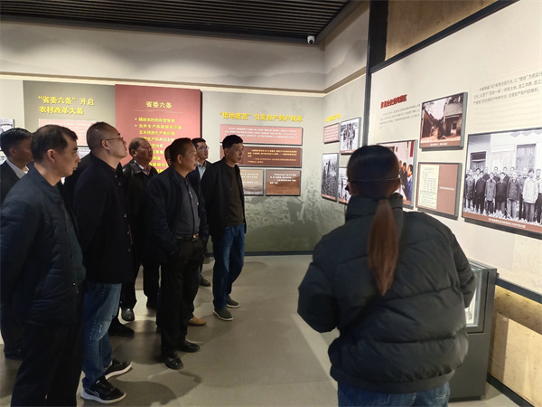 �������ս�����̳- ��Ȩ���Ĳ��˵�����