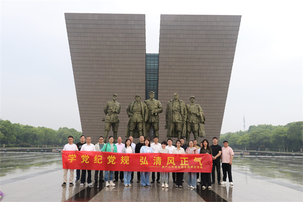 �������ս�����̳- ��Ȩ���Ĳ��˵�����