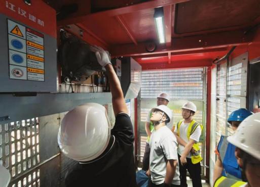 �������ս�����̳- ��Ȩ���Ĳ��˵�����