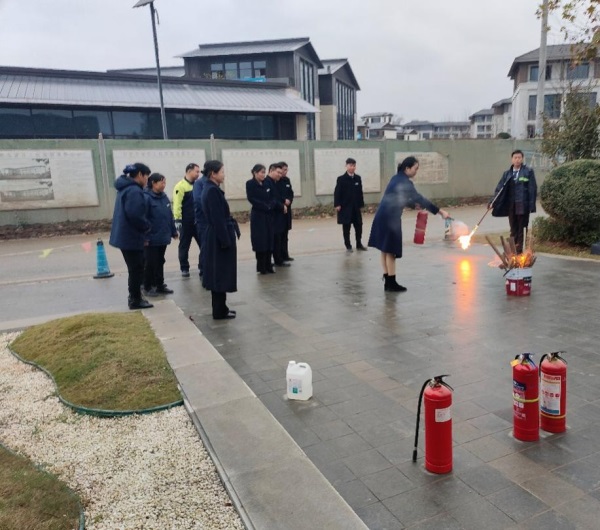 �������ս�����̳- ��Ȩ���Ĳ��˵�����