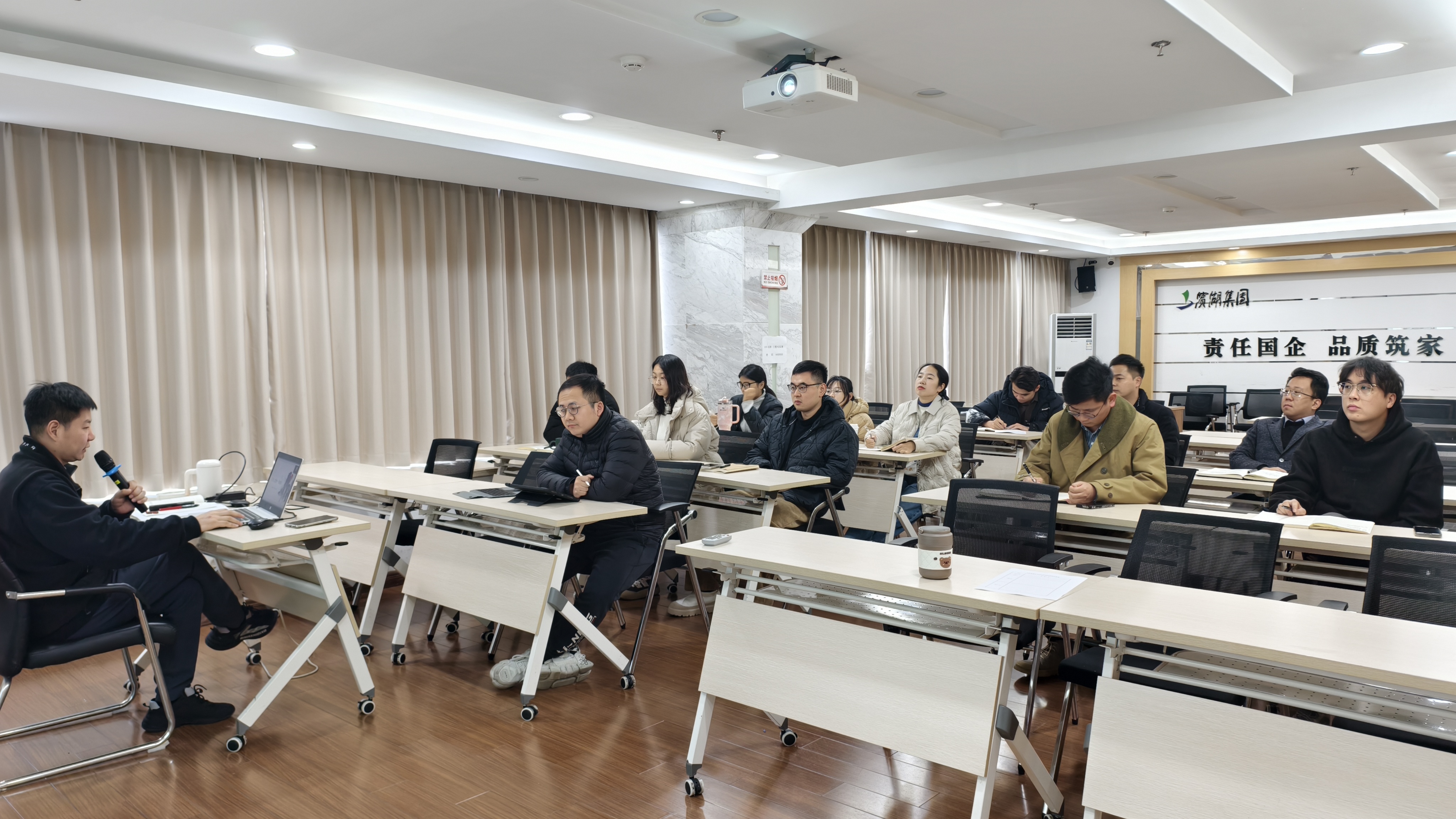 �������ս�����̳- ��Ȩ���Ĳ��˵�����