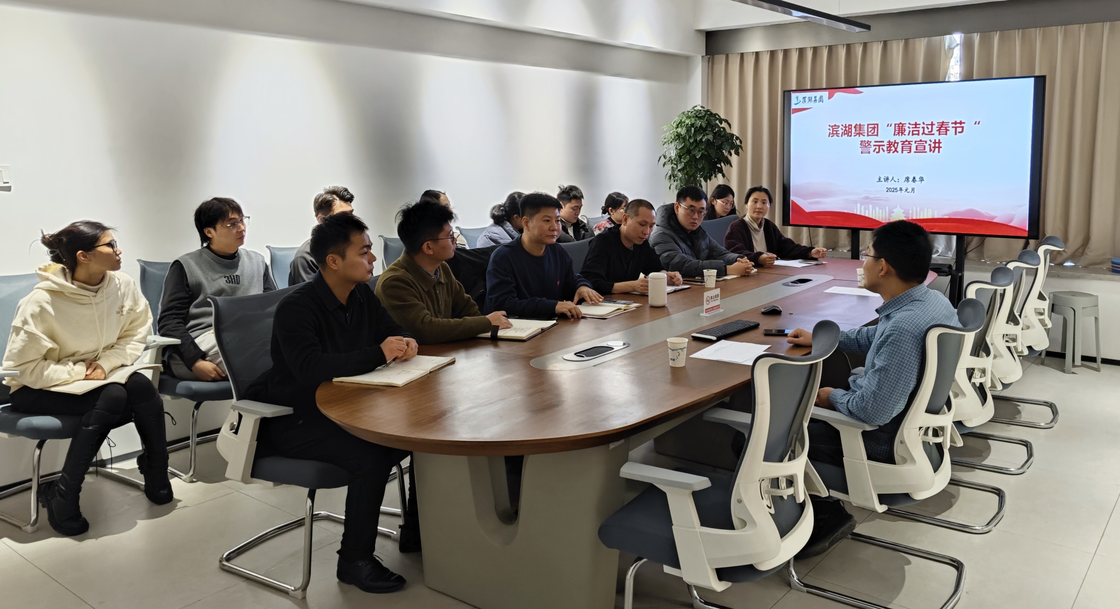 �������ս�����̳- ��Ȩ���Ĳ��˵�����