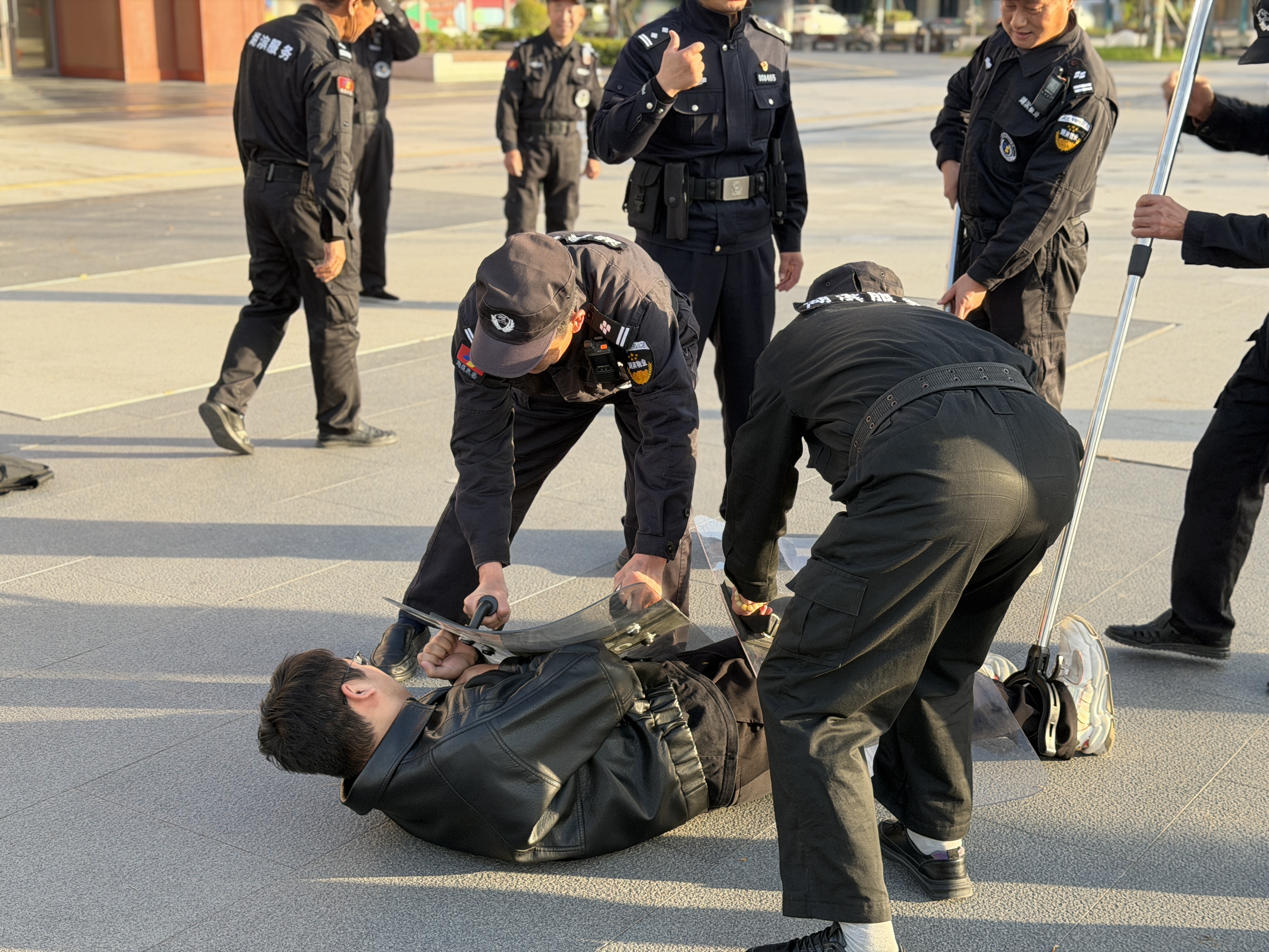 �������ս�����̳- ��Ȩ���Ĳ��˵�����